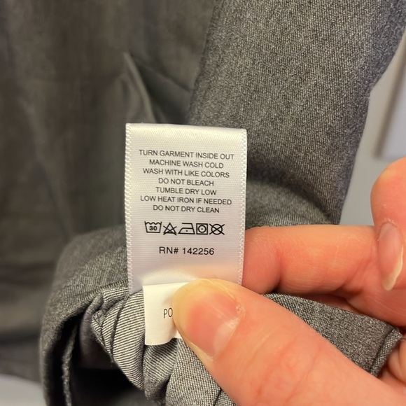 Figs men’s graphite v neck 2 pocket scrub top size XXL - Picture 6 of 8